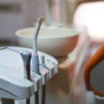 Почему необходимо регулярно посещать стоматолога